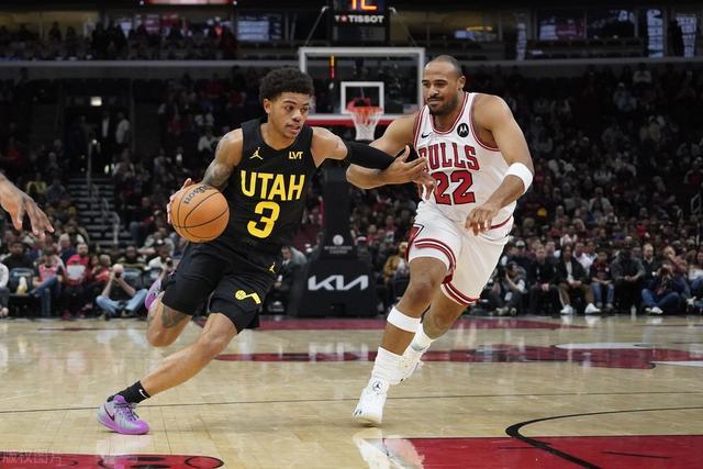 广州豹足球队跨越新阶段，奋战中超联赛